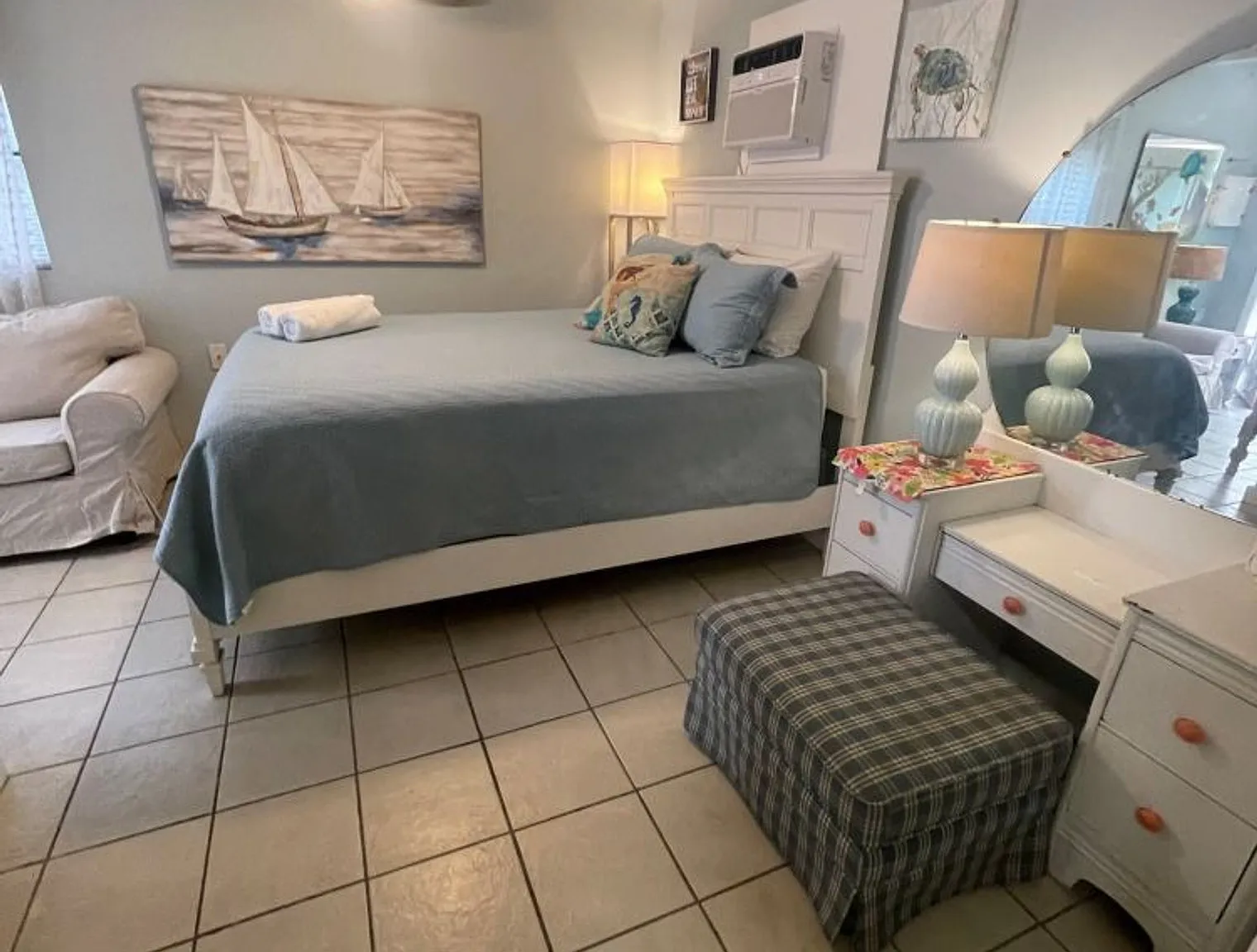 Studio, 1.0 bath, 355 sqft, $2,665 — Photo 1