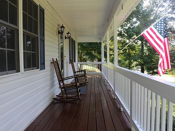 3rd image of 1219 Pine Bluff Dr
