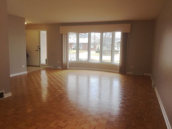 5th image of 9705 S Kolmar Ave