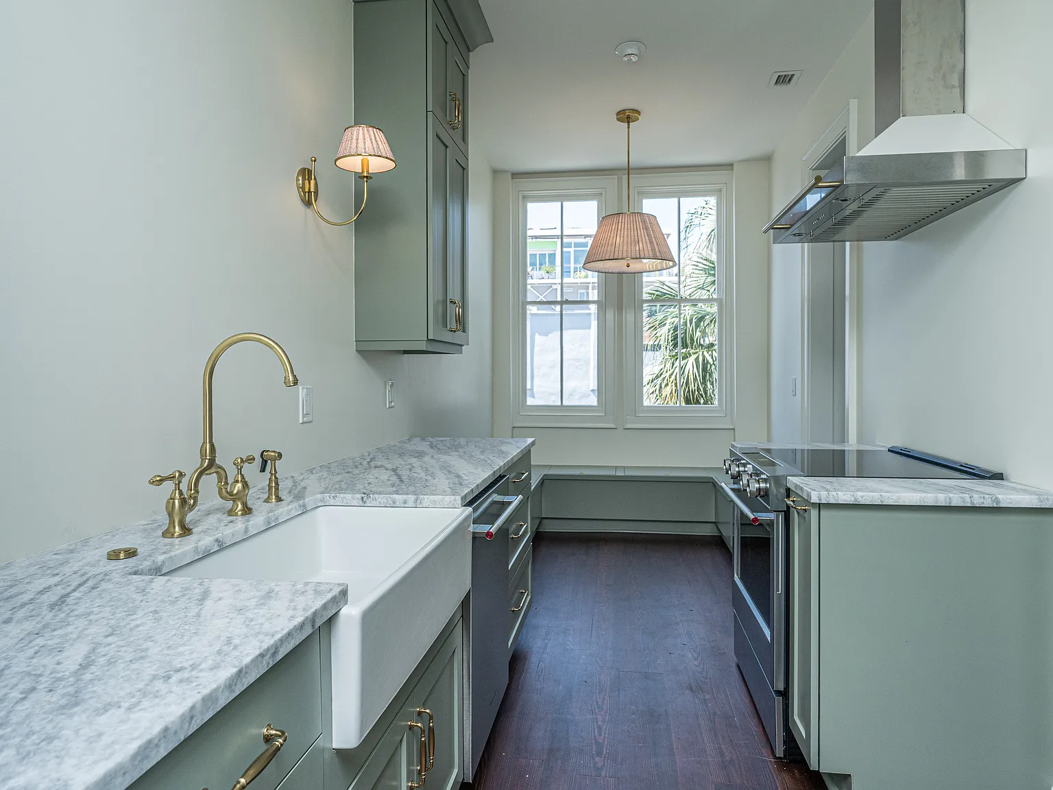 2 bed, 1900 sqft, $4,000 — Photo 4