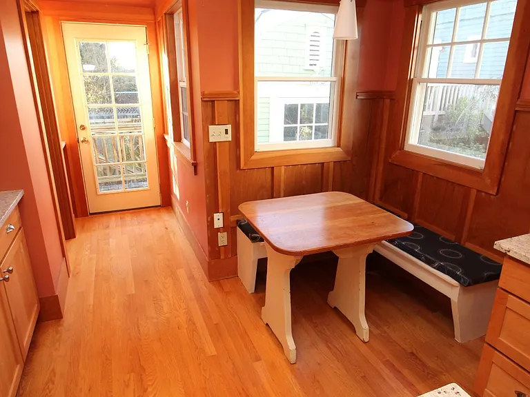 4227 Burke Ave N — Photo 4