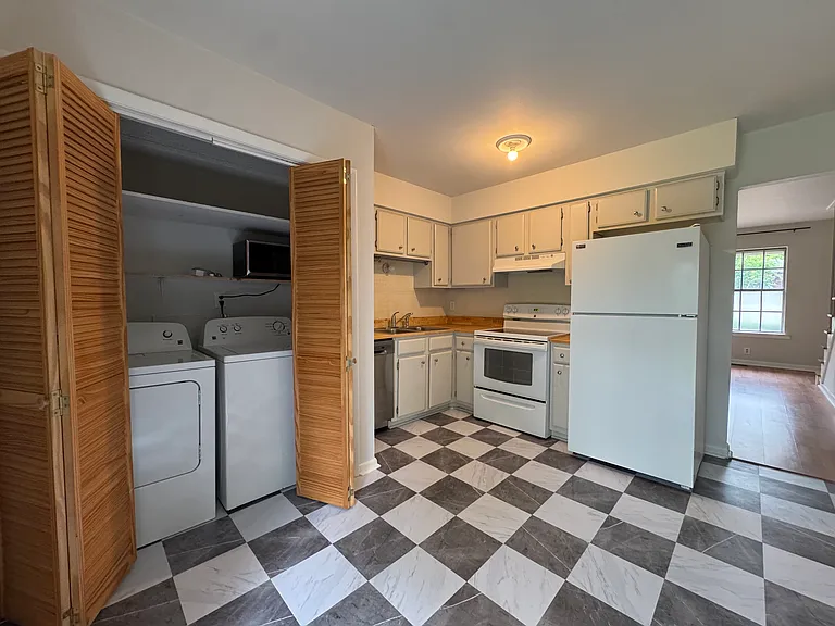 1458 Janie Ave #B — Photo 10
