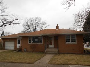 17406 Walter St, Lansing, IL 60438
