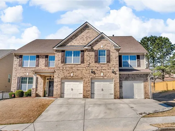 4869 Locherby Dr, Fairburn, GA 30213