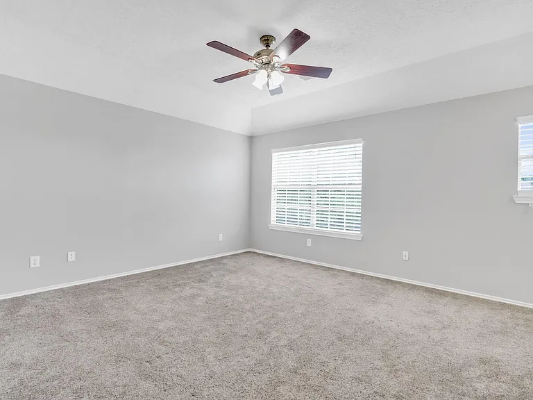 7215 Cool Springs Ct — Photo 13