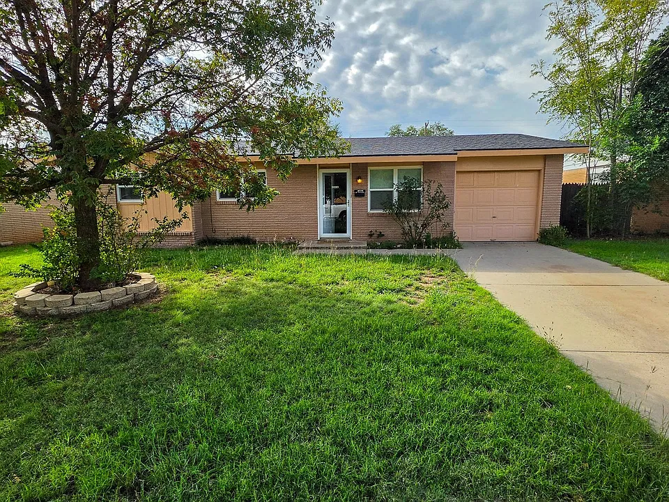 5009 Hall Ave
