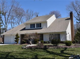 201 Villanova Pl, Matawan, NJ 07747