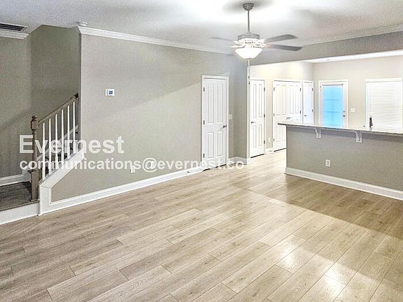 4th image of 809 Goswell Dr