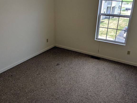 2nd image of 1205 Rushmoore Dr APT 3