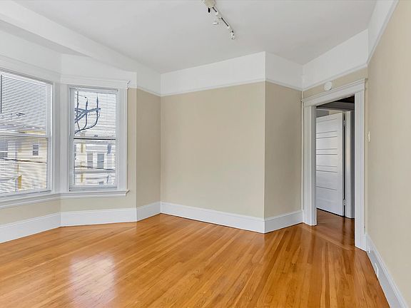 4th image of 1296 Haight St #7