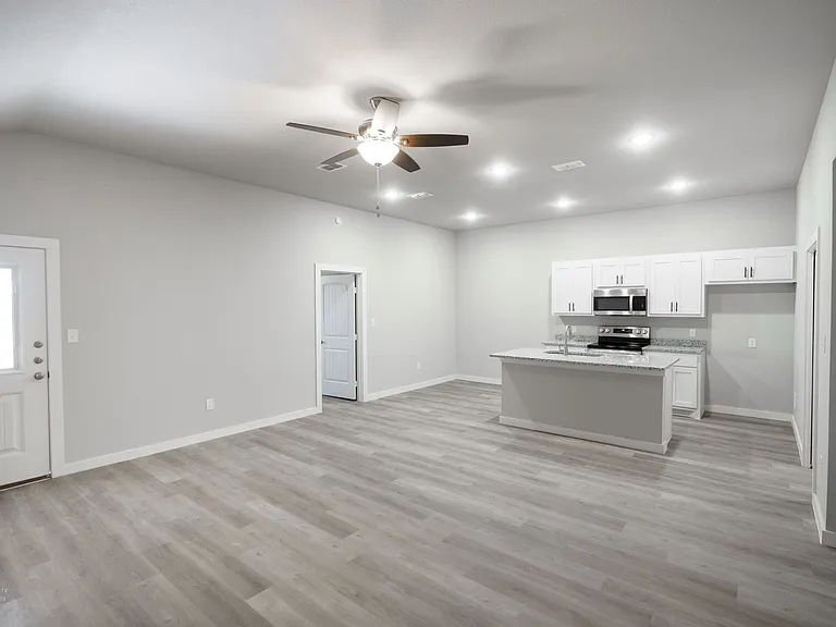 2620 Roman Ln — Photo 7