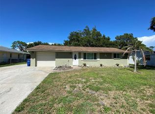 1835 Neptune Dr, Englewood, FL 34223