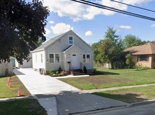 90 Laverack Ave, Lancaster, NY 14086