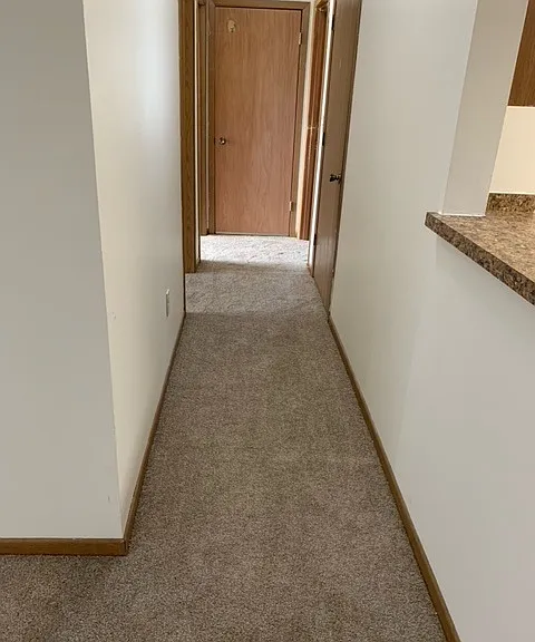 Skyview Apartments — Photo 6