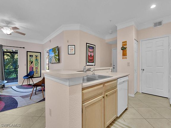 5th image of 11571 Villa Grand APT 614