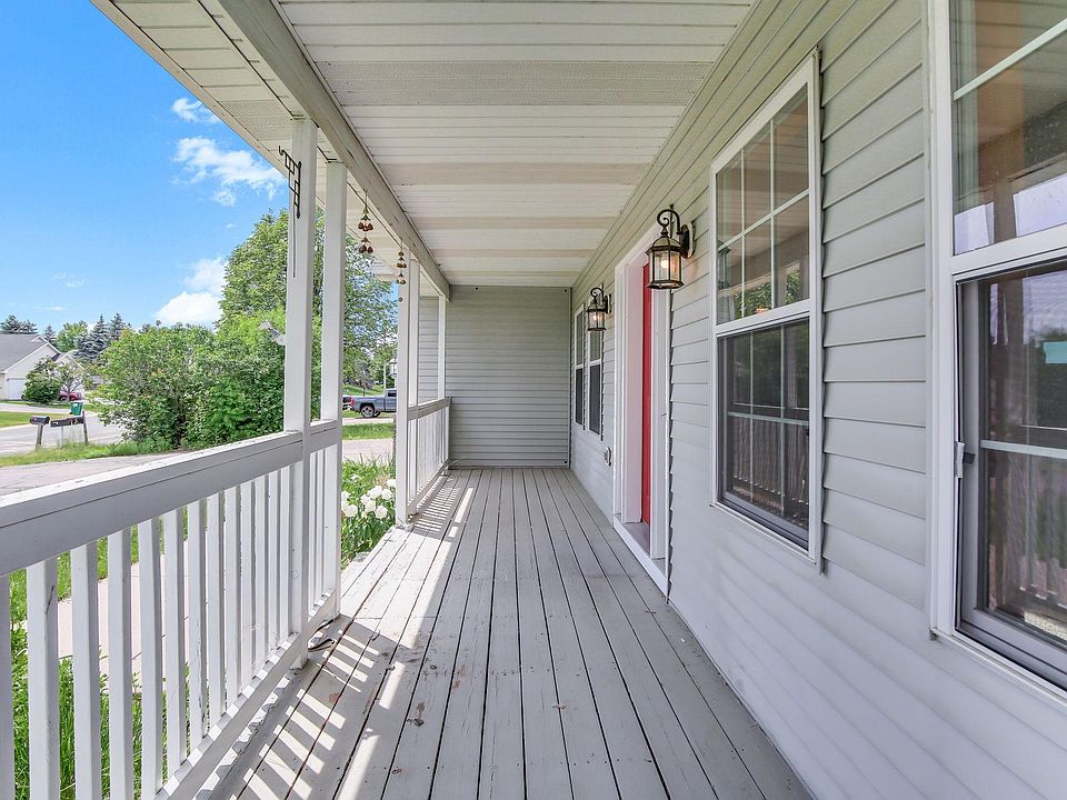 7024 W 144th St, Savage, MN 55378 | MLS #7099698 | Zillow