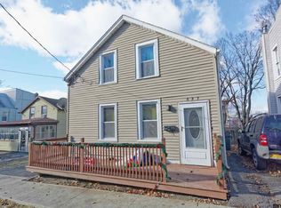 827 2nd St, Rensselaer, NY 12144