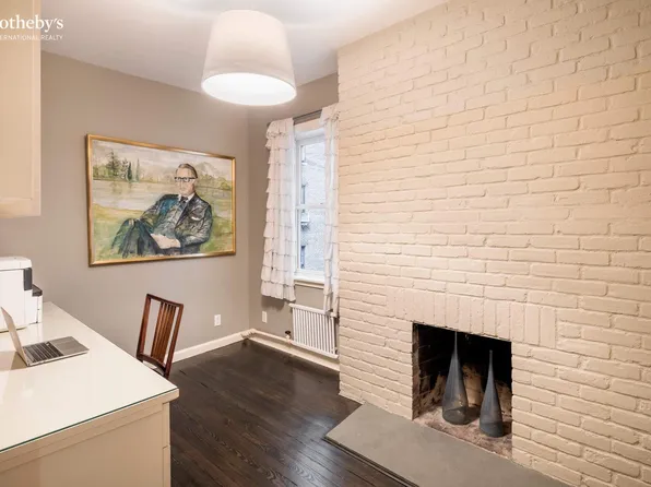 69 Washington Place image 17 of 25