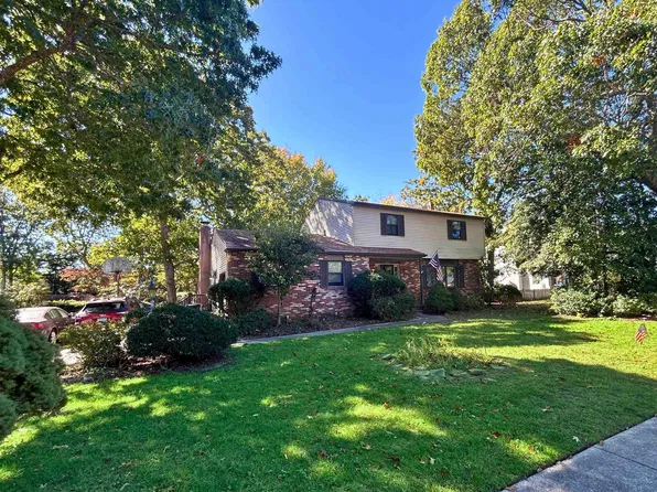 20 Black Oak Dr, Ocean View, NJ 08230