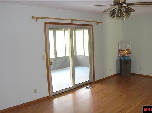 4th image of 66 Leawood Dr