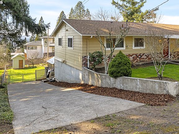5th image of 10105 SE 96th Ave