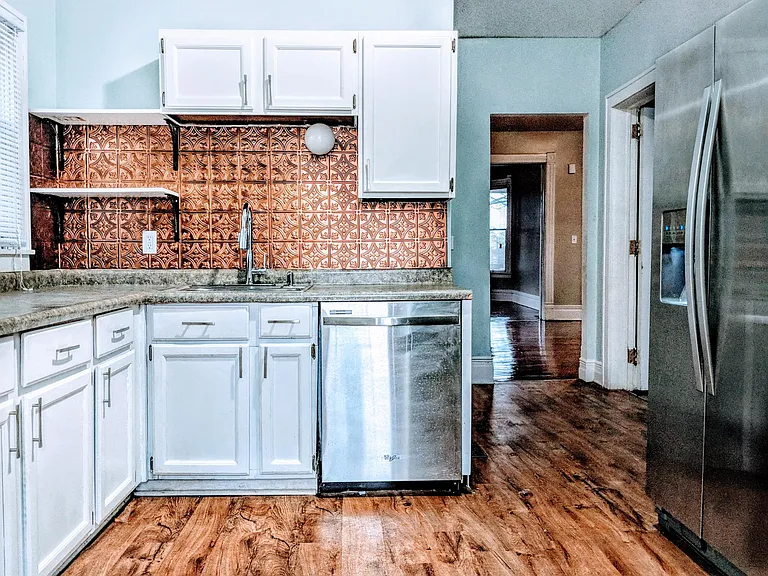 120 Fairbanks St NE #1 — Photo 7