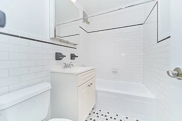 Rented by Living New York | media 34