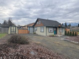 1202 Georgiana St, Port Angeles, WA 98362
