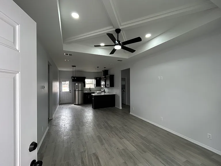 1409 S Michigan St #3 — Photo 9
