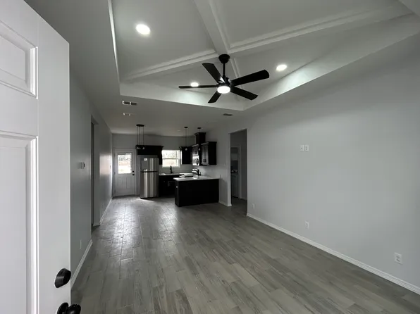 1409 S Michigan St #3, Alton, TX 78573