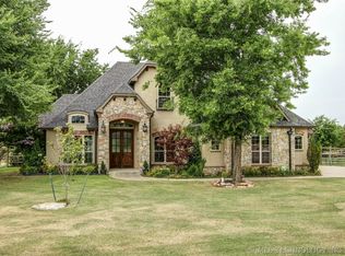 18544 Crooked Oak Dr, Owasso, OK 74055