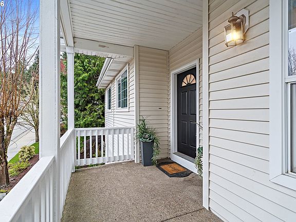 3rd image of 15460 SW 145th Ter