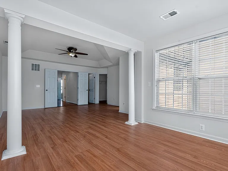 2347 Battery Hill Cir — Photo 16