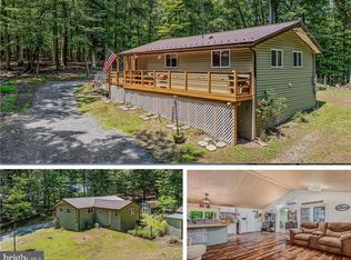 499 The Woods Rd, Hedgesville, WV 25427