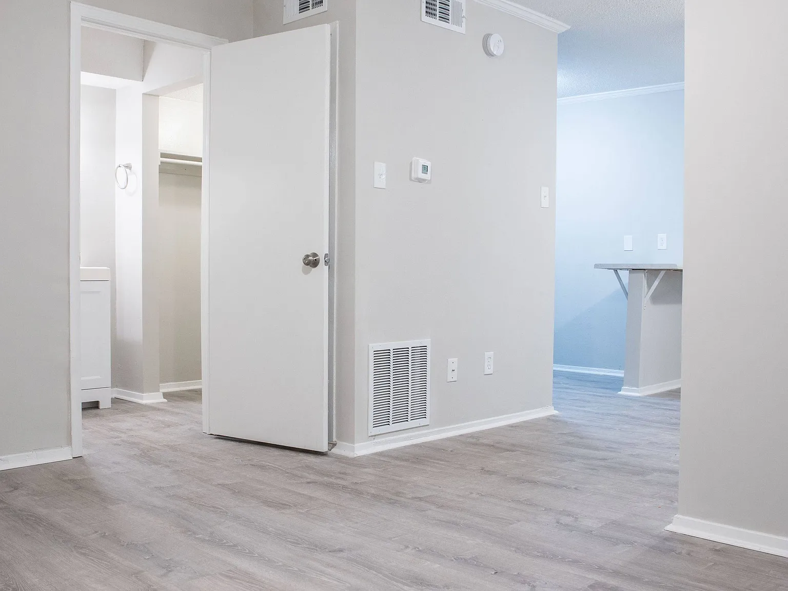 Hillcrest Commons Apartments — Photo 1