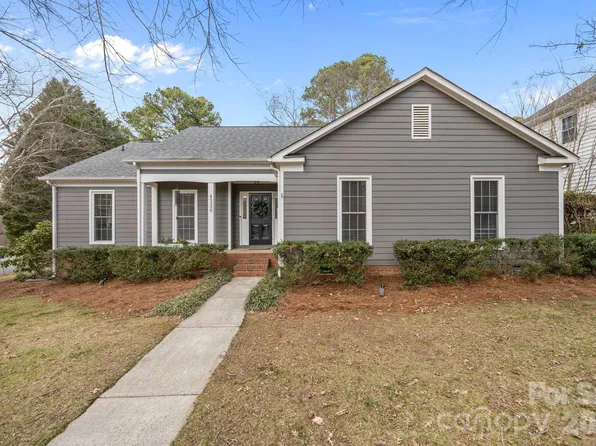 4326 Saxonbury Way, Charlotte, NC 28269