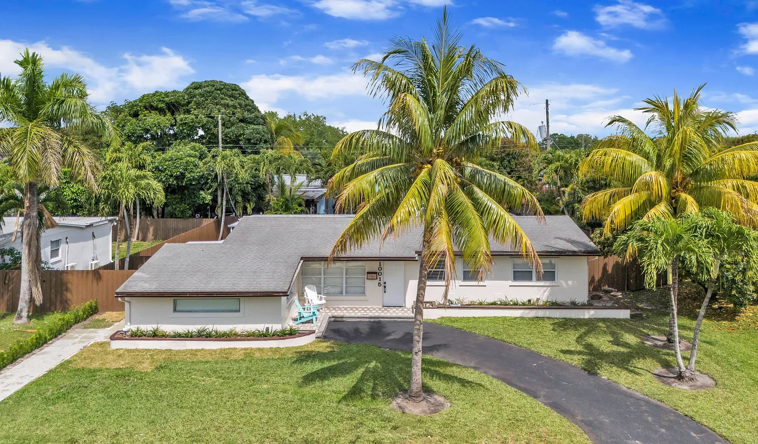3 bed, 2.0 bath, $3,499 — Photo 1
