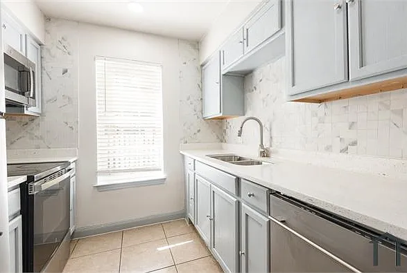 4620 San Jacinto St — Photo 31