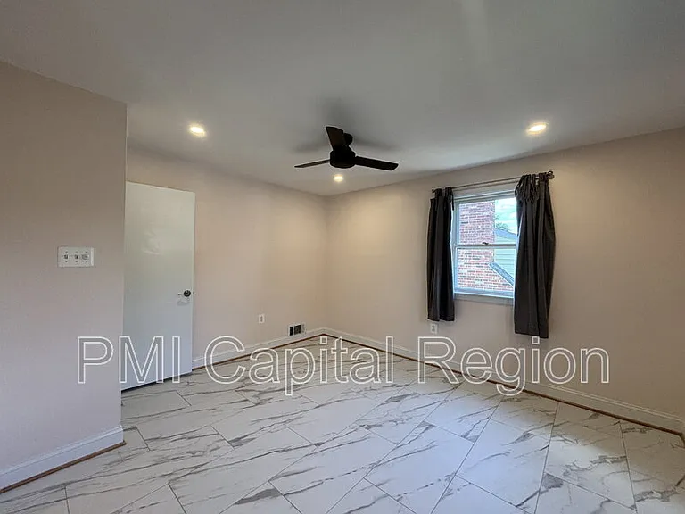 12 Mills Rd — Photo 13