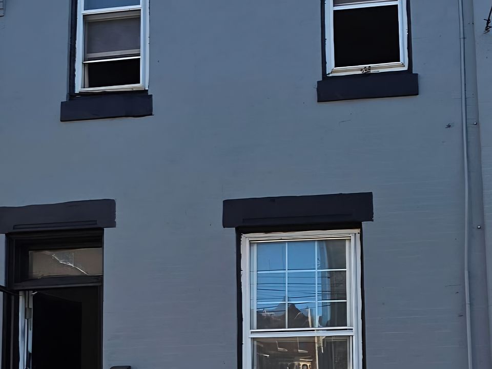 1st image of 1228 W Oakdale St