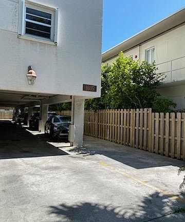 2nd image of 1605 Meridian Ave APT 501