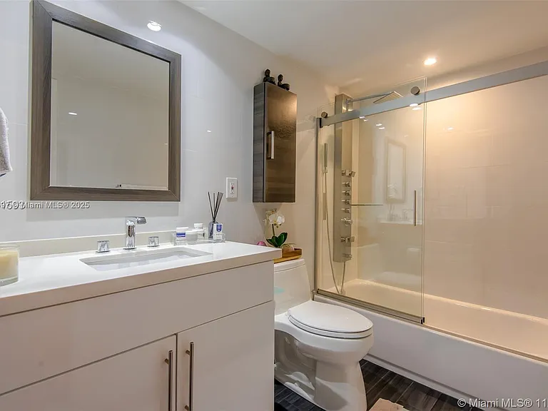 19390 Collins Ave #1121 — Photo 24