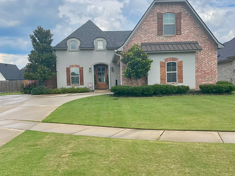 512 Linden Cir — Photo 21