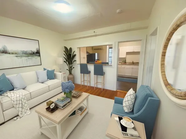 21 Commonwealth Ave, Concord, MA 01742