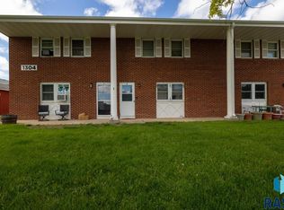 1304 E Sylvan Cir APT 8, Brandon, SD 57005
