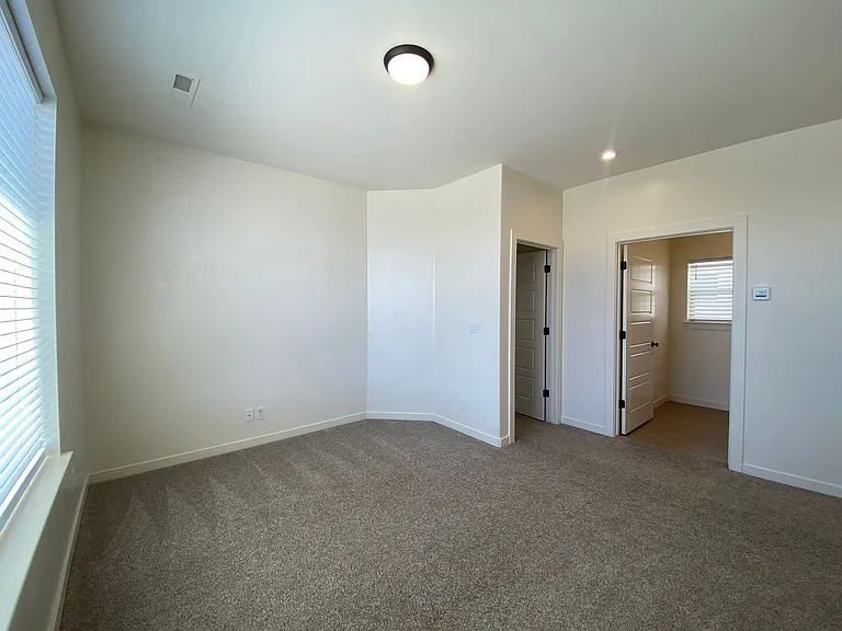 767 W Scarlet Hill Dr — Photo 22