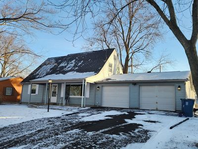 723 Fox River Rd, Valparaiso, IN, 46385