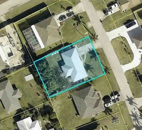 3rd image of 148 NE 7th Ave