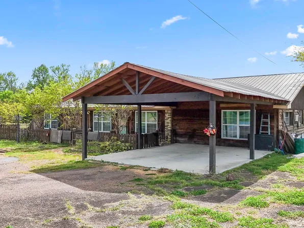 773 County Road 402, Groveoak, AL 35975