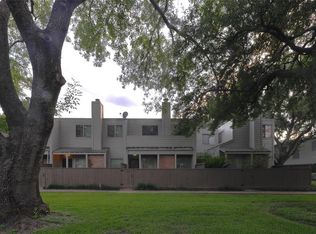 1653 Prairie Grove Dr, Houston, TX 77077